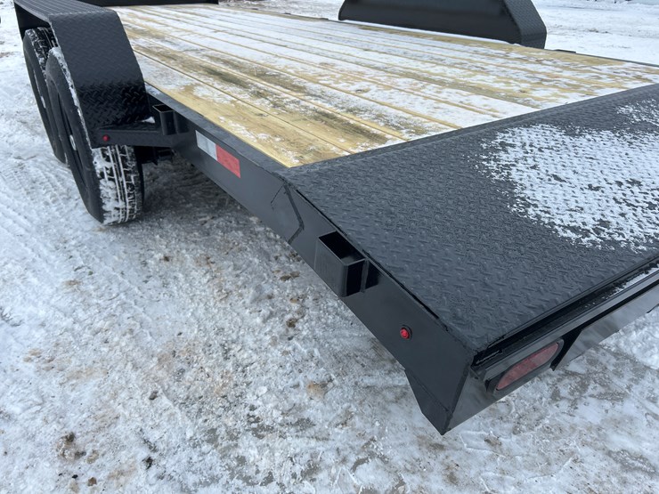 2026-massey-ferguson-8-image-17