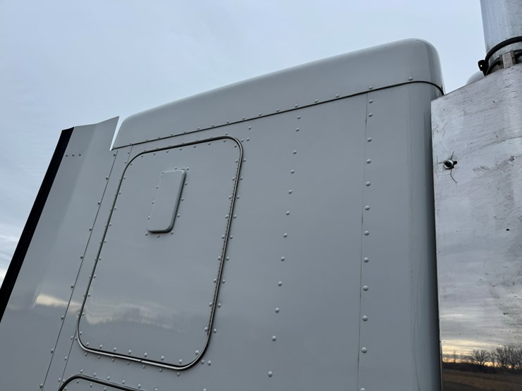 1995-kenworth-t600-image-25