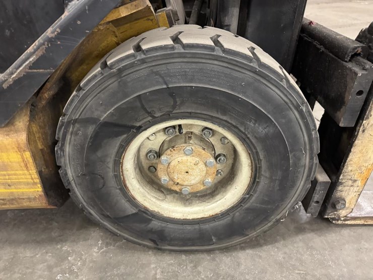 #2227-•-yale-a673971-forklift-image-33