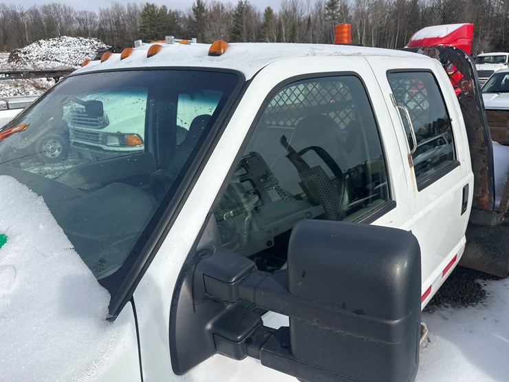 2010-ford-f350-image-16