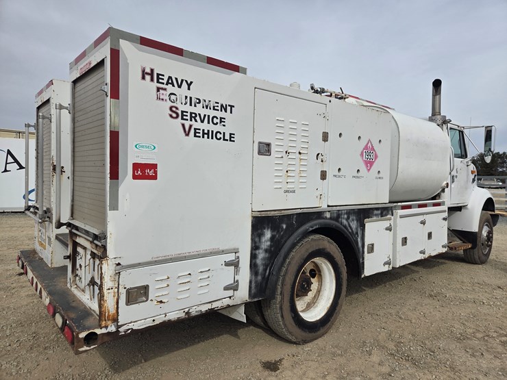 1995-international-8100-image-5