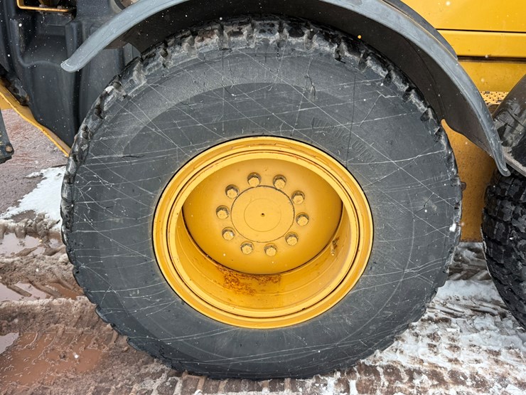 caterpillar-160m-image-113