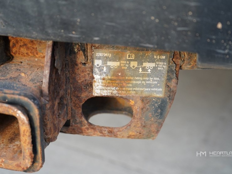 2011-chevrolet-3500hd-image-14