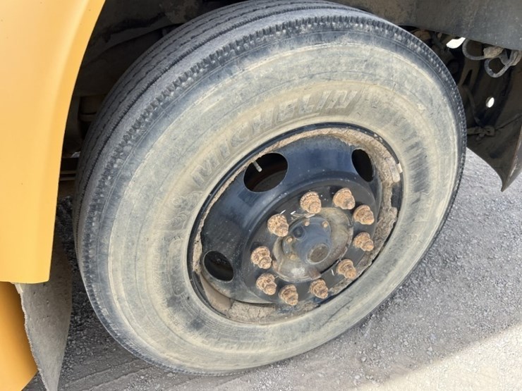 2008-caterpillar-c7-image-12