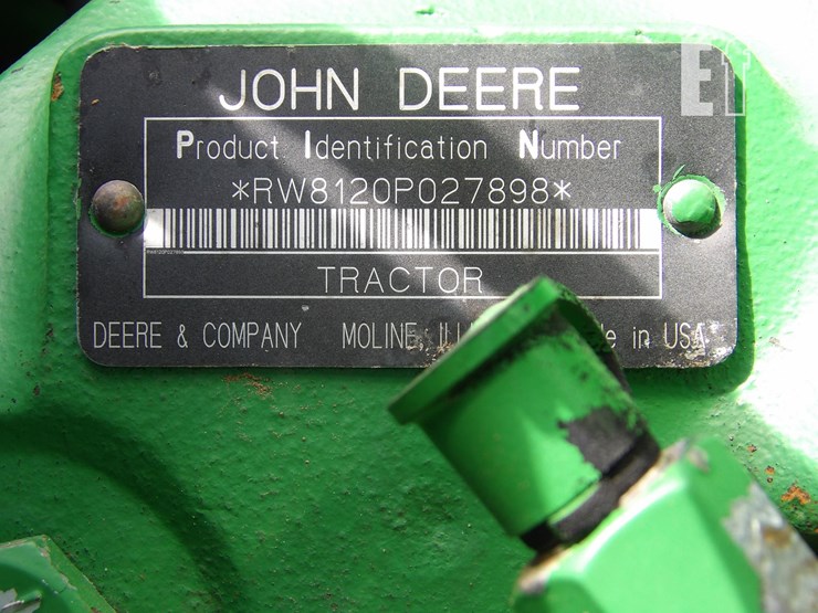 john-deere-8120-image-32