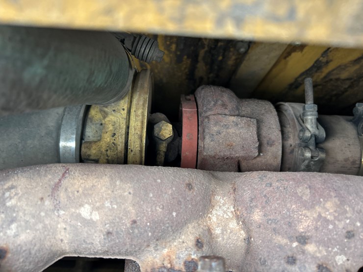 caterpillar-ap-600d-image-47