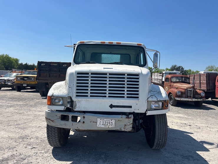 1998-international-4700-image-3