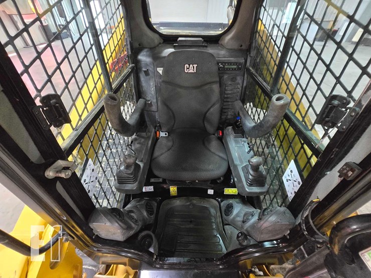 2022-caterpillar-289d3-image-14