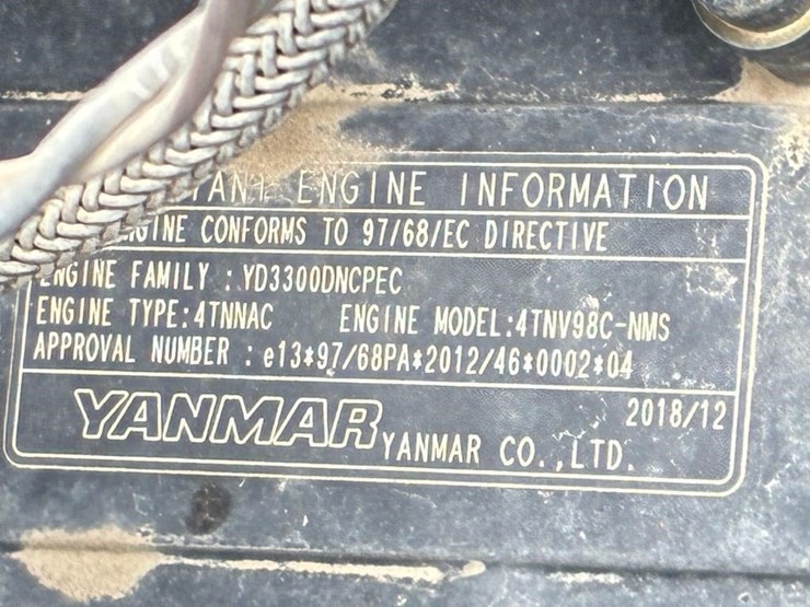 2019-gehl-r190-image-22