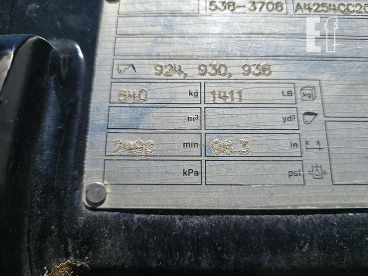 caterpillar-920-image-11