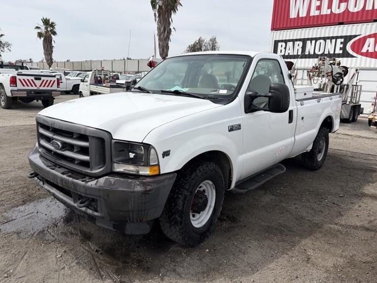 2004-ford-f350-image-1