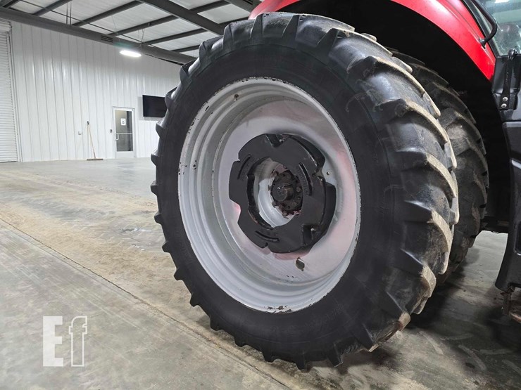2017-case-ih-magnum-340-image-31