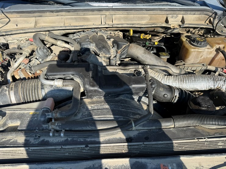 2012-ford-f550-xl-image-12