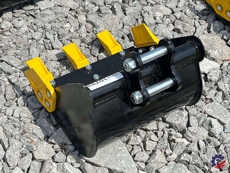 unused-2026-ce-16"-toothed-bucket-image-3