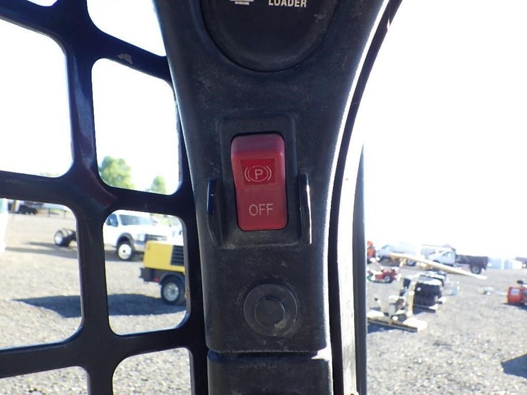 2020-bobcat-s450-image-32