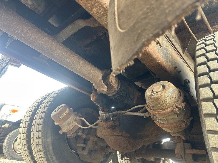 1986-mack-dm686s-image-50