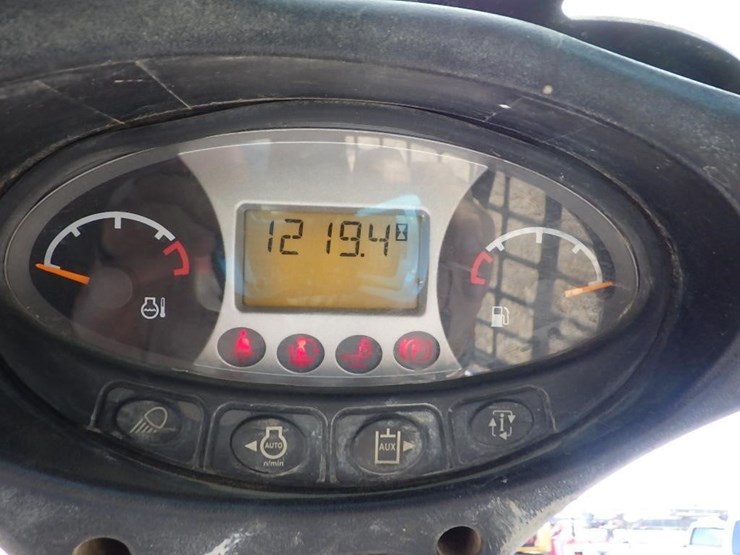 2021-bobcat-s450-image-21