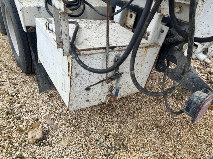 2004-kenworth-w900-image-80