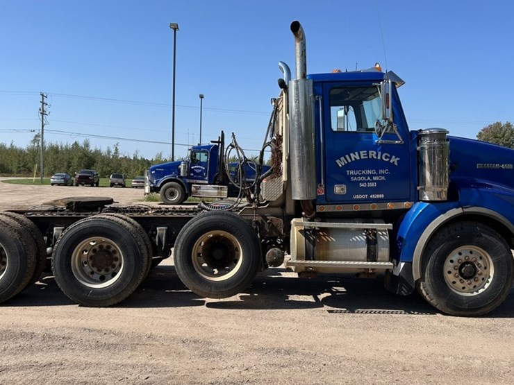 #1114-•-2005-western-star-tri-axle-heavy-haul-truck-tractor-image-6