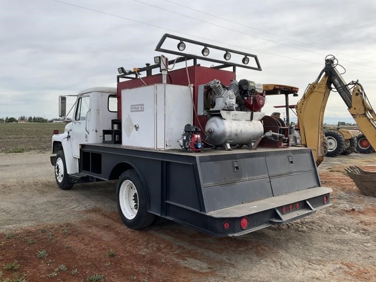 1987-international-s1700-image-5