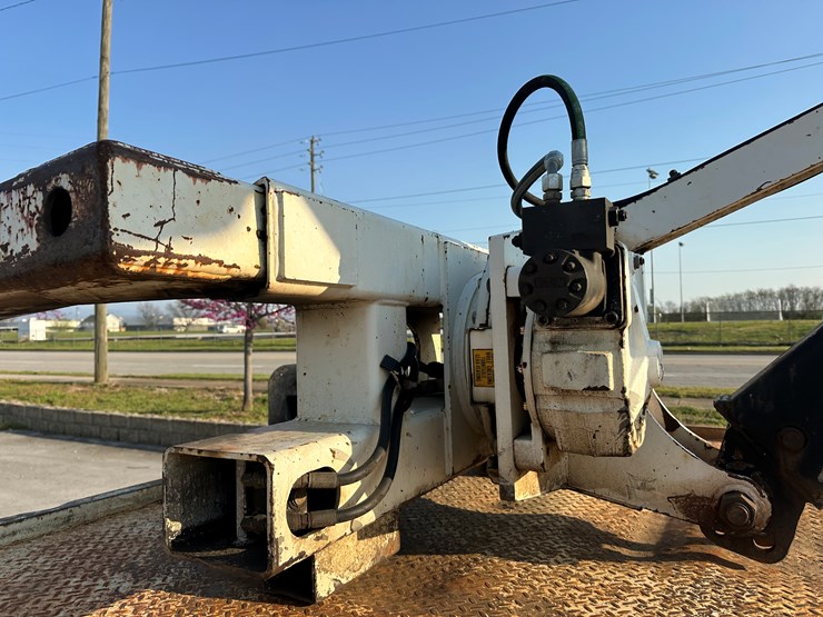 freightliner-fl70-image-41