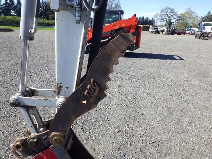 takeuchi-tb260-image-19