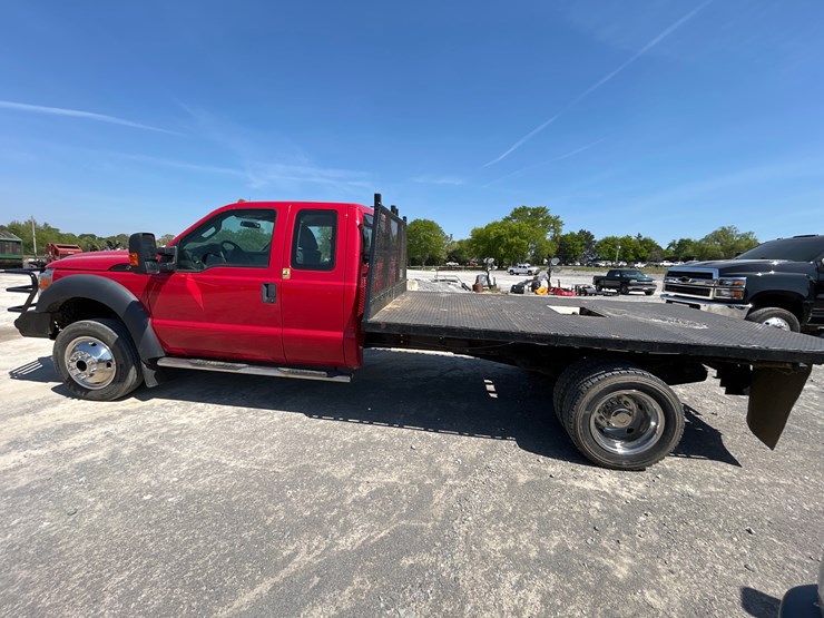 2013-ford-f550-image-2