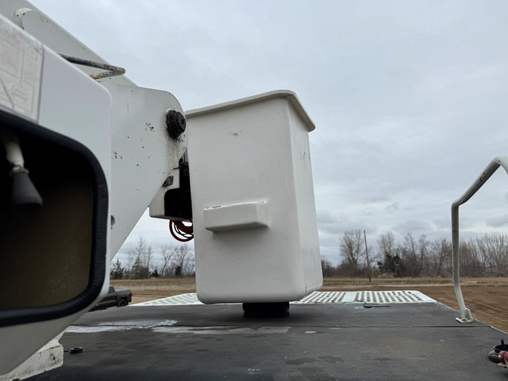 2007-international-durastar-4400-image-39