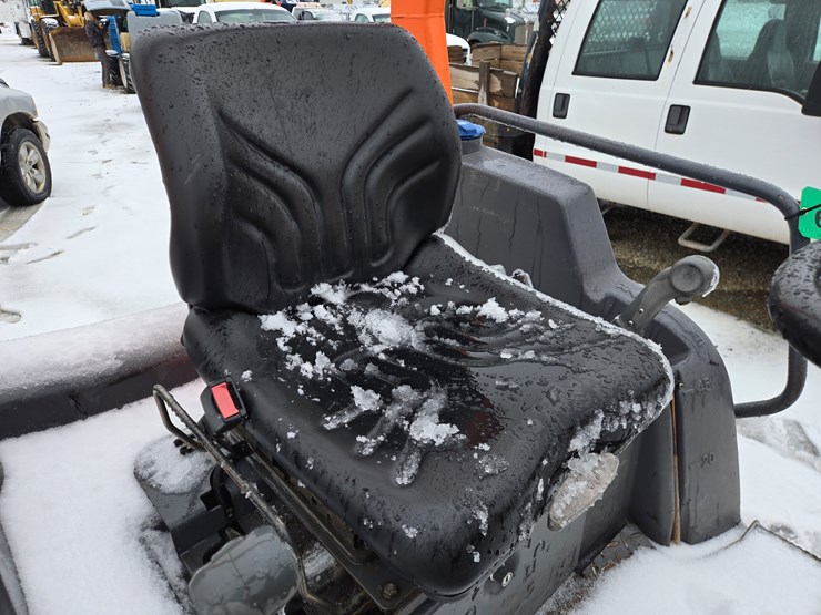 2012-hamm-hd14vv-image-32