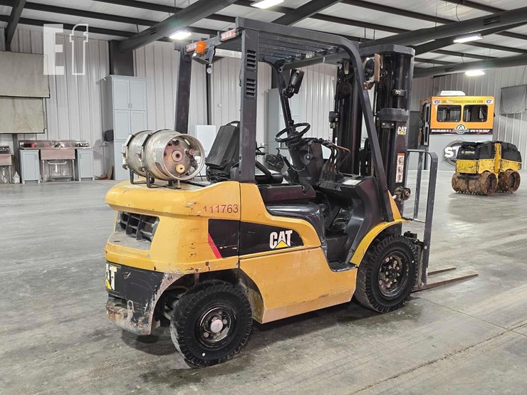 2019-caterpillar-gp25n-image-3