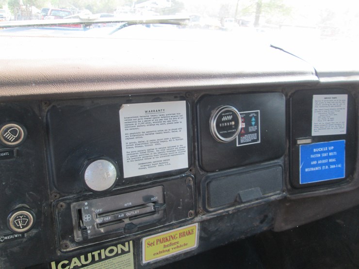 1981-international-s1800-image-35