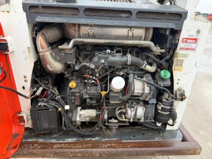 2016-bobcat-t750-image-20