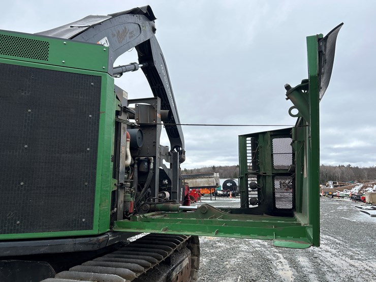 massey-ferguson-8-image-60