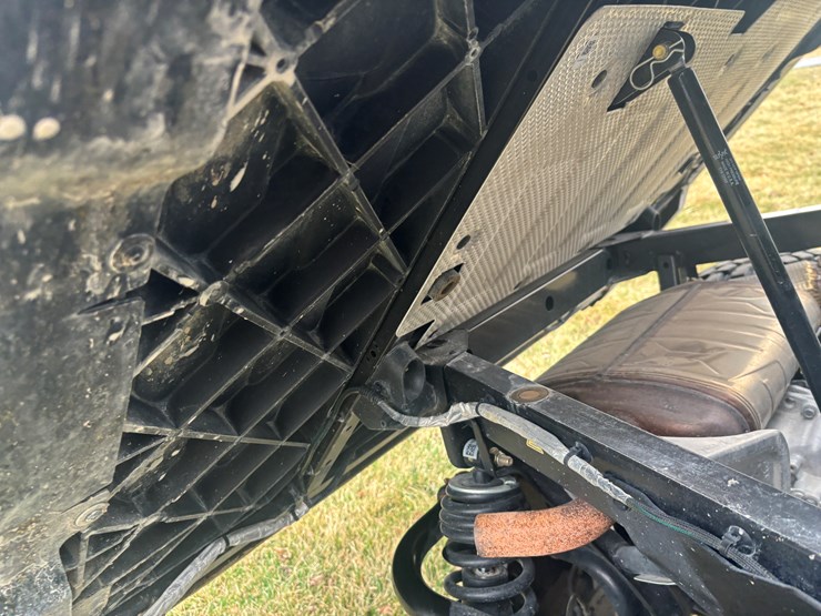 #2311-•-2023-can-am-hd-9-defender-xt-4x4-utv-image-60