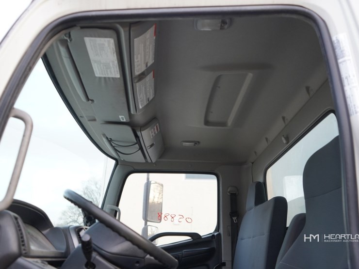 2012-hino-338-image-12