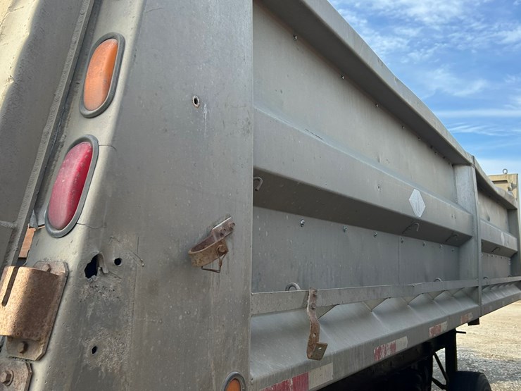 1995-axle-end-dump-image-33