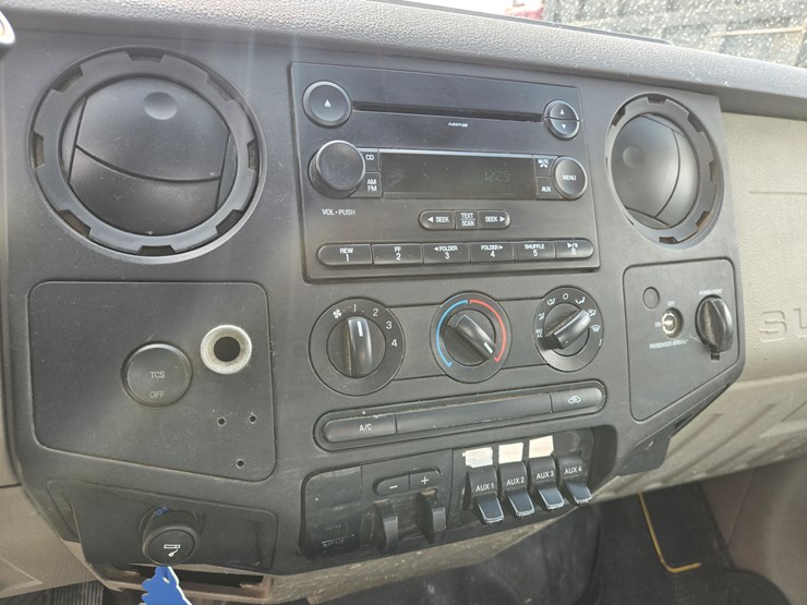 2008-ford-f550-image-51