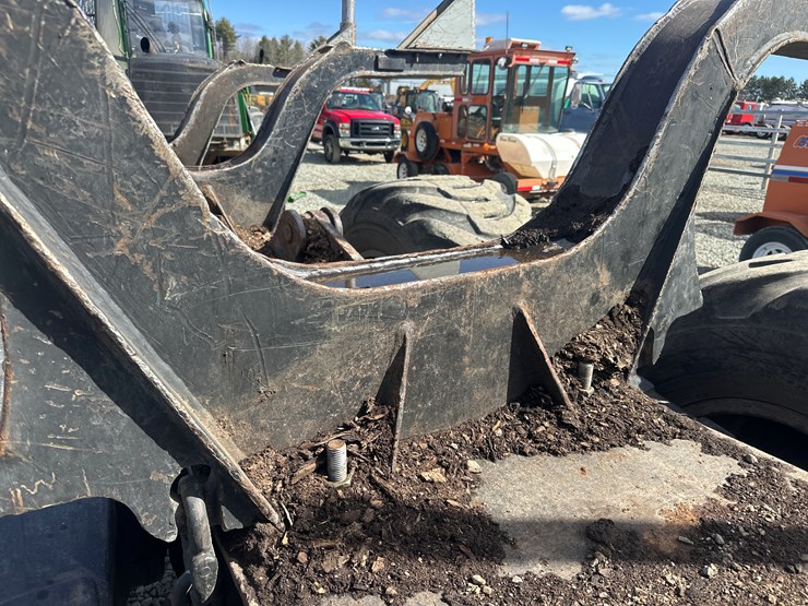 2007-timberpro-tf830-image-38