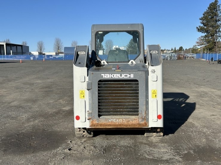 2016-takeuchi-tl8-image-4