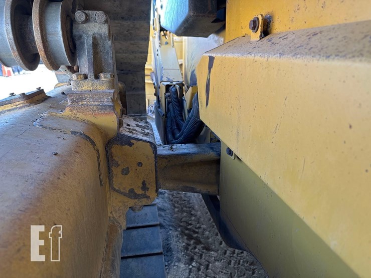 2019-caterpillar-d6-xe-lgp-image-36