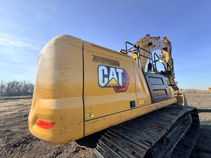 caterpillar-340-image-15