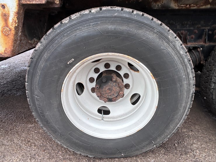 2003-international-7400-image-73