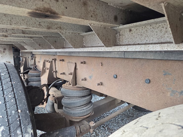 2006-massey-ferguson-8-image-31