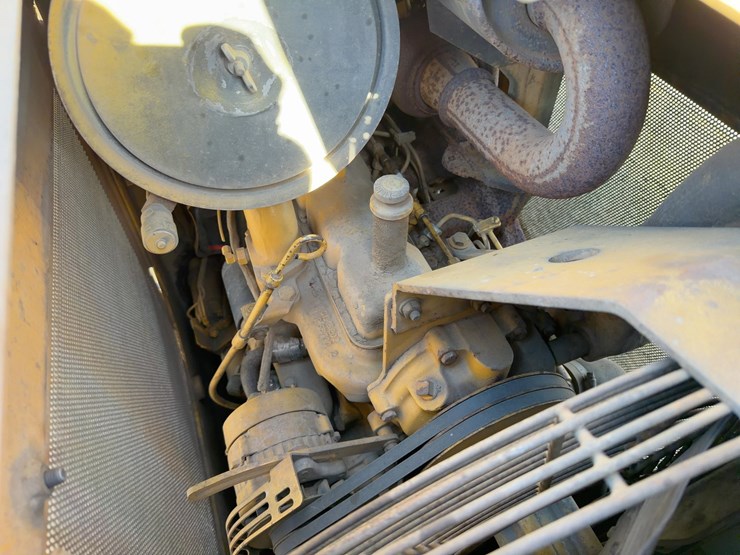 1988-deere-450g-image-26