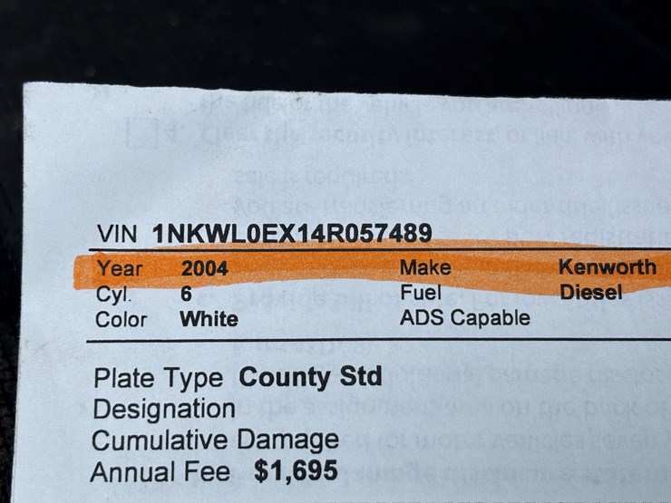 2004-kenworth-w900-image-114