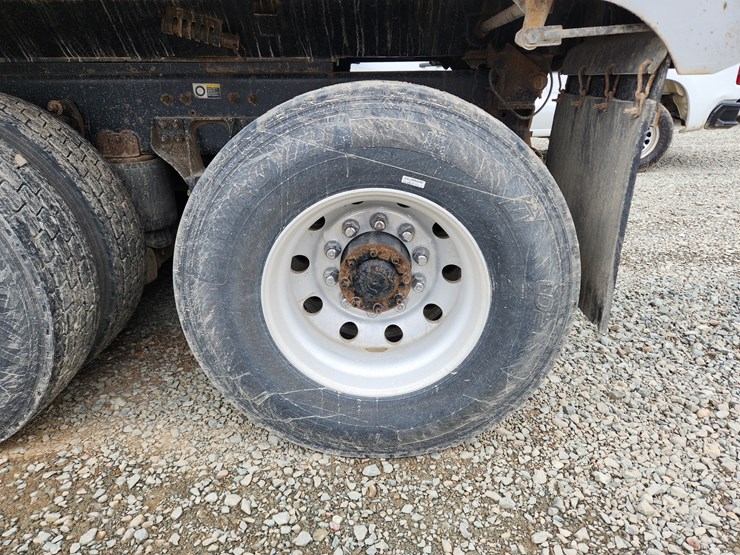 2014-kenworth-t800-image-55