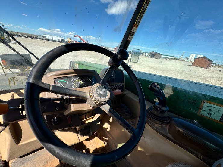 john-deere-3400-image-31