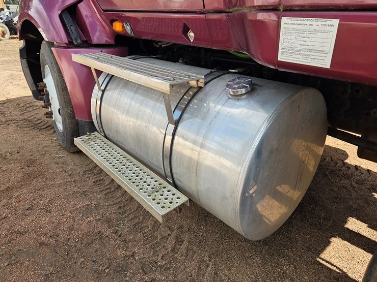 2012-international-prostar-image-17