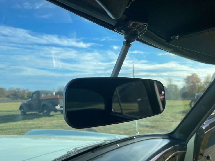 1953-ford-customline-sedan-image-66