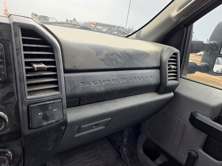 2017-ford-f350-image-46